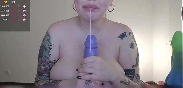  SHE USING HUGE DILDOS IN HER PUFFY PUSSY